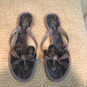 VALENTINO jelly slides with bow.
